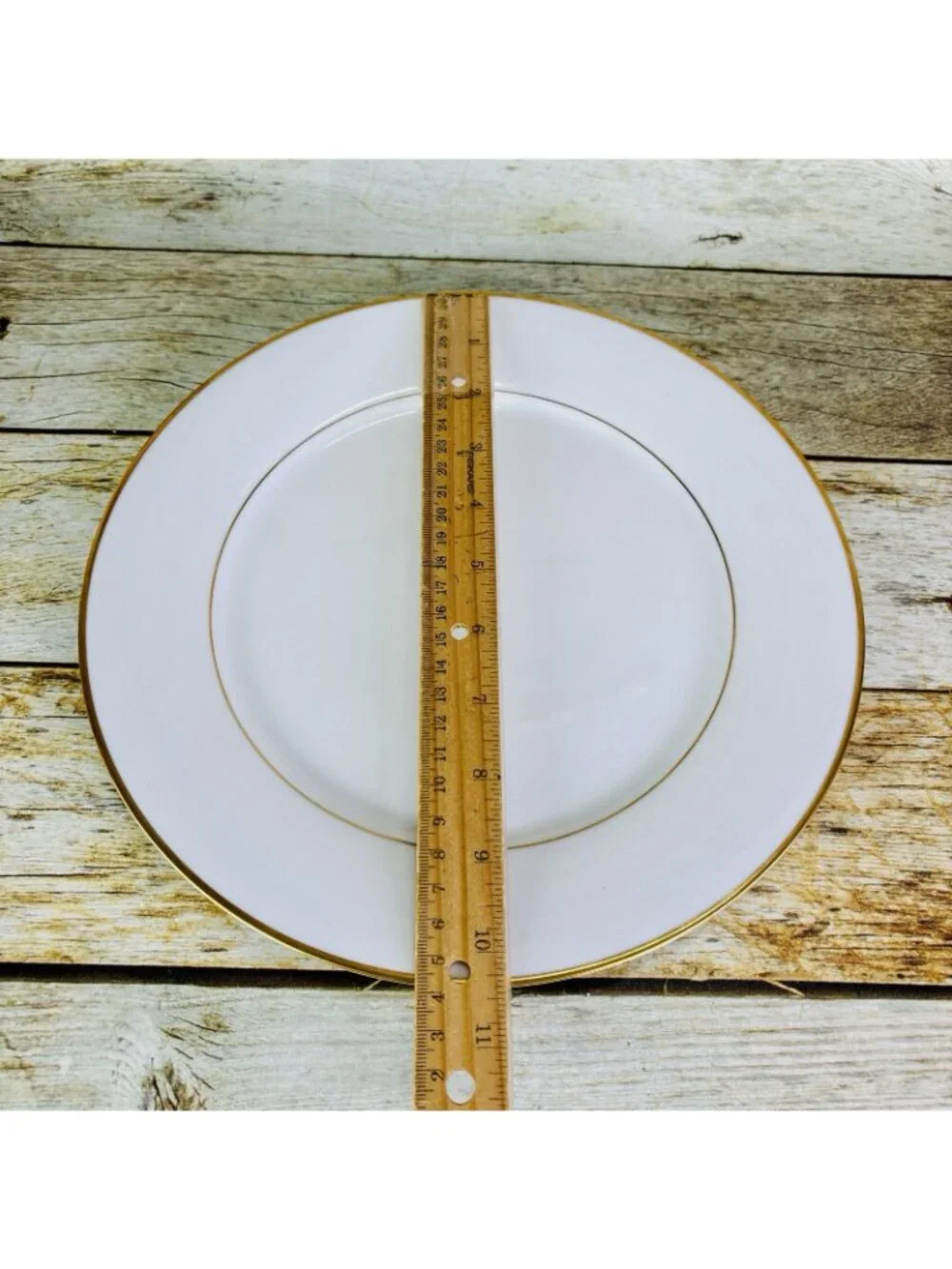 Noritake HERITAGE Contemporary Gold Verge White Porcelain Dinner Plates Set 2